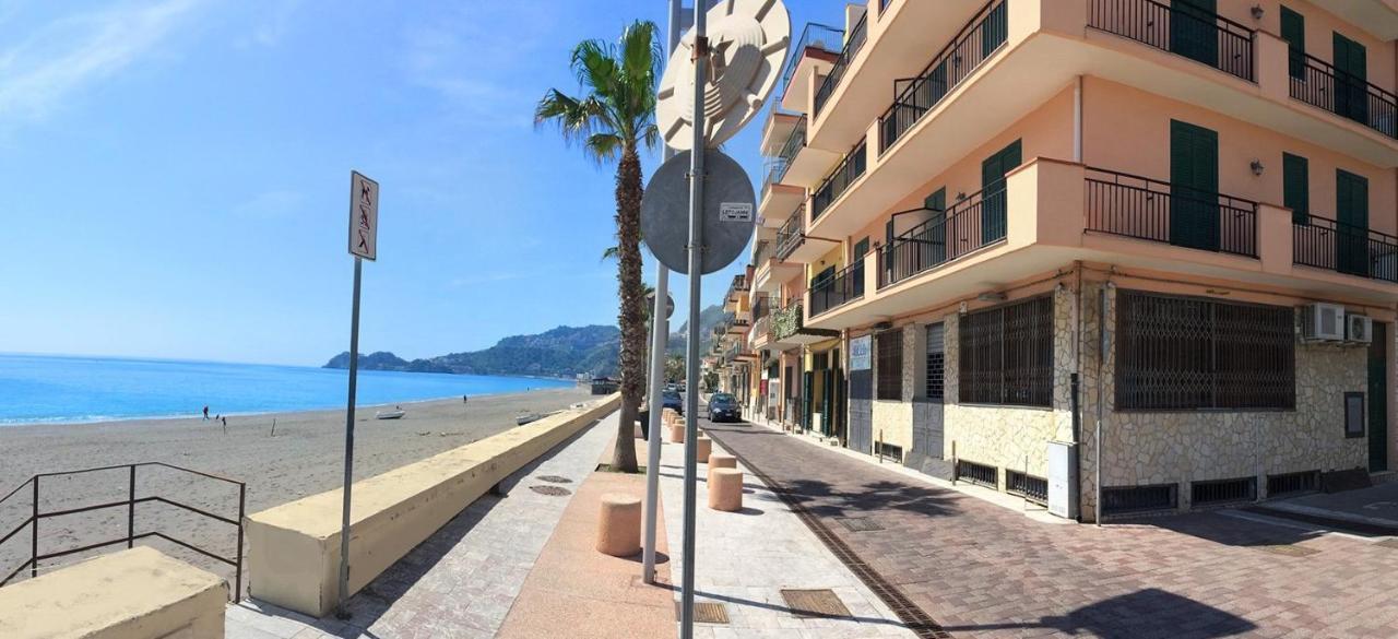 레토이아니 Loft Balcone Sul Mare 아파트 외부 사진